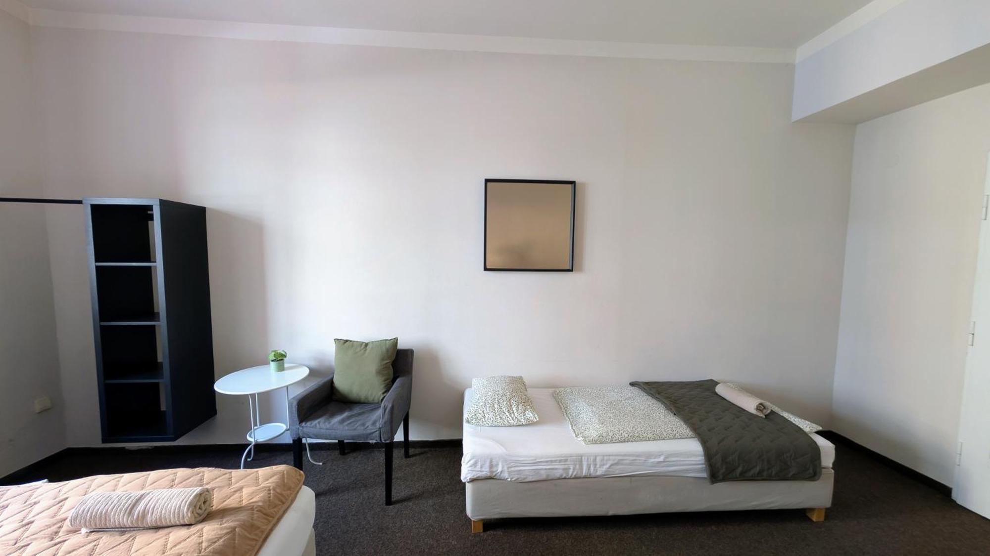 Flat In Zizkov -103- Апартаменты *